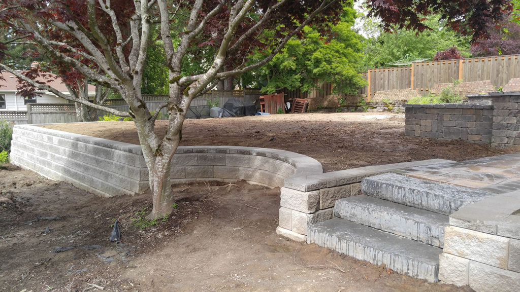 Retaining Wall Ideas For Sloped Backyard Sequoia Stonescapes - Backyard Retaining Wall Landscaping Ideas