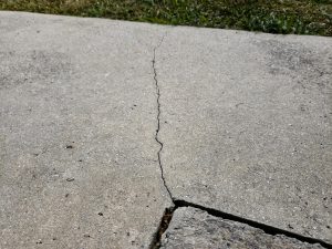 cracked patio solutions patio crack
