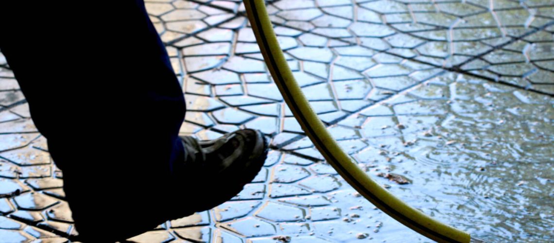 the easiest way to keep your patio pavers clean